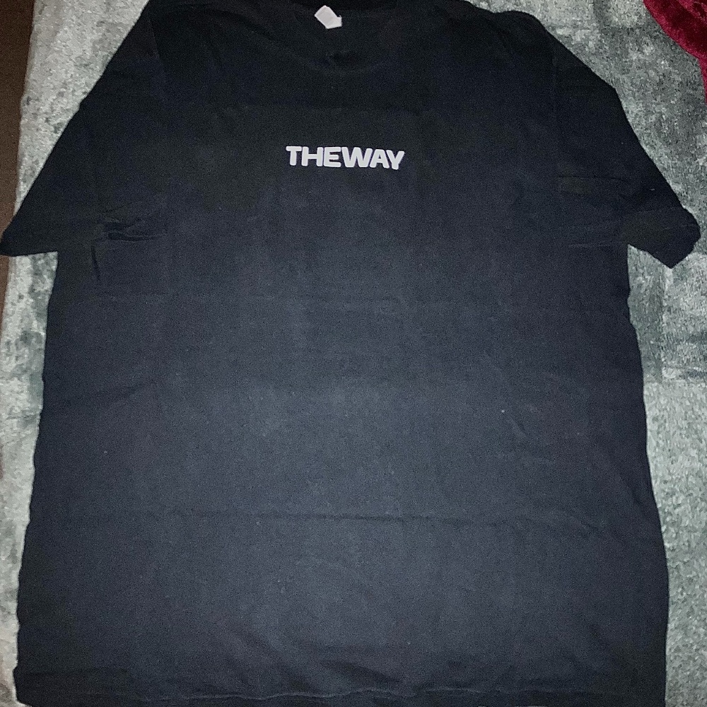 Black tee shirt